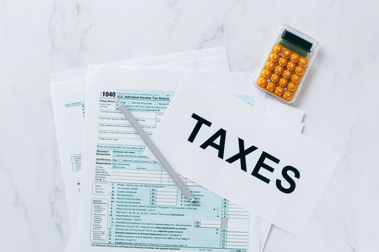 An image depicting accounting and tax help for expats in Korea